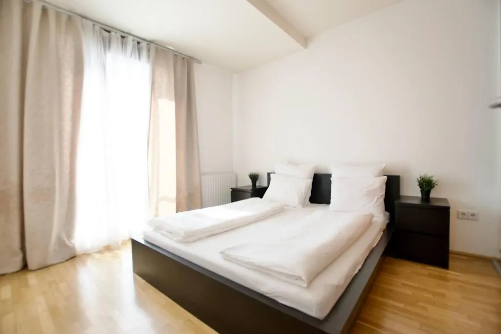 Standard Apartment By Hi5 - Kazinczy Street Budapeszt