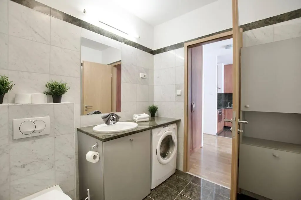Standard Apartment By Hi5 - Kazinczy Street Budapeszt